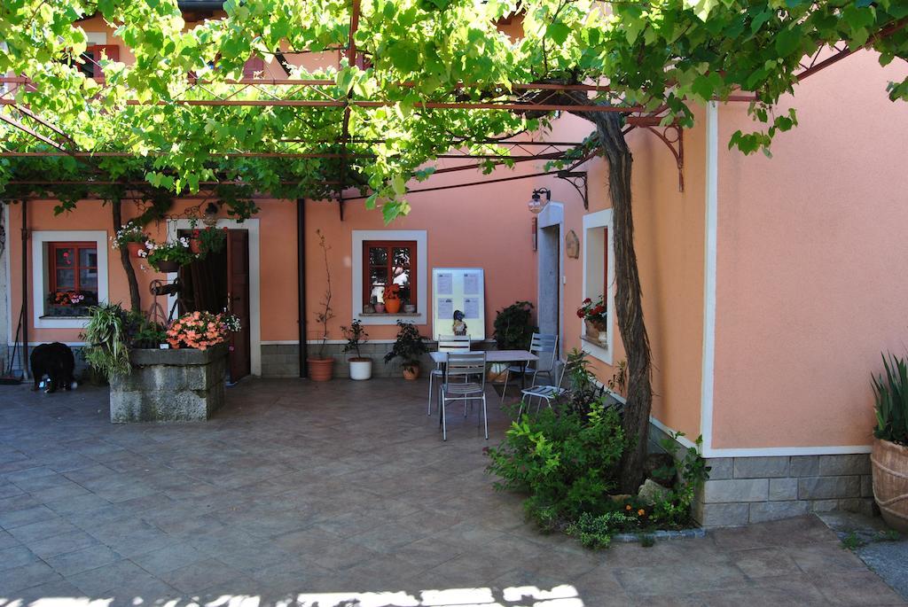 Tourist Farm Dujceva Domacija Villa Vremski Britof Exterior photo