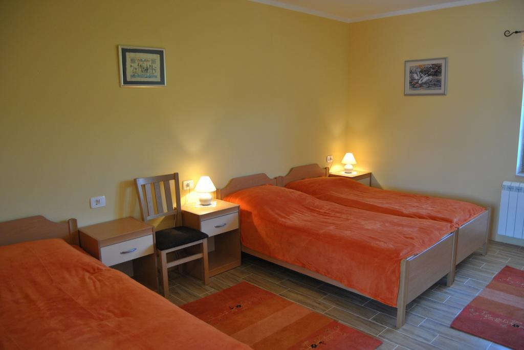 Tourist Farm Dujceva Domacija Villa Vremski Britof Room photo