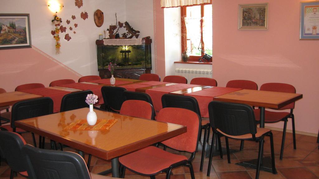 Tourist Farm Dujceva Domacija Villa Vremski Britof Exterior photo