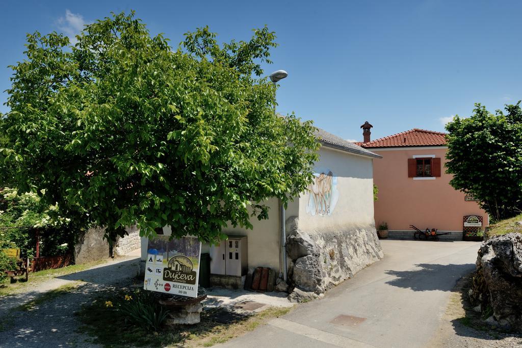 Tourist Farm Dujceva Domacija Villa Vremski Britof Exterior photo